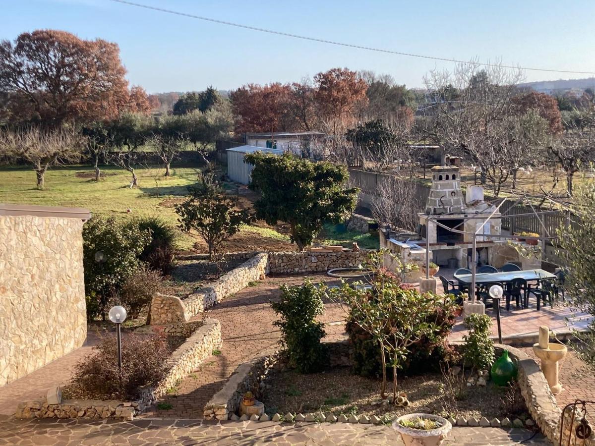 Case Vacanza E Camere In Villa Isabella Con Parcheggio Custodito E Wifi Gioia Del Colle Exteriör bild