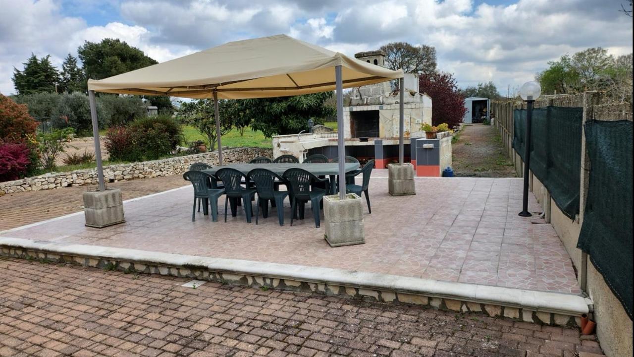 Case Vacanza E Camere In Villa Isabella Con Parcheggio Custodito E Wifi Gioia Del Colle Exteriör bild