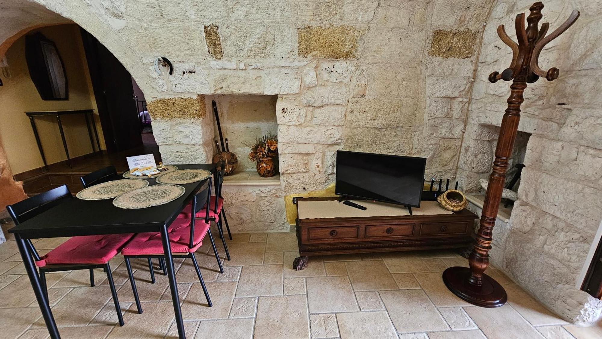 Case Vacanza E Camere In Villa Isabella Con Parcheggio Custodito E Wifi Gioia Del Colle Exteriör bild